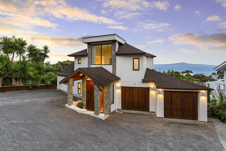 Photo of property in 839 Beach Road, Browns Bay, Auckland, 0630