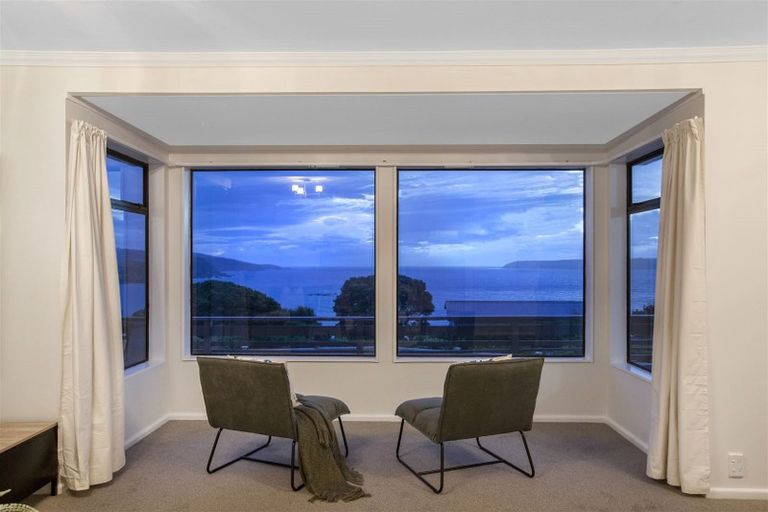 Photo of property in 77 Motuhara Road, Plimmerton, Porirua, 5026
