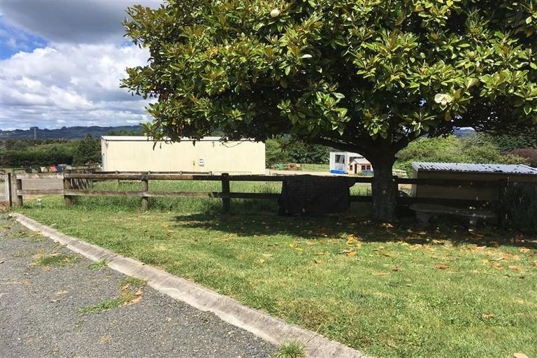 Photo of property in 235 Jesmond Road, Karaka, Drury, 2578