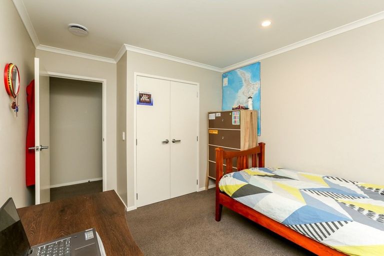 Photo of property in 37 Ainslee Street, Highlands Park, New Plymouth, 4312