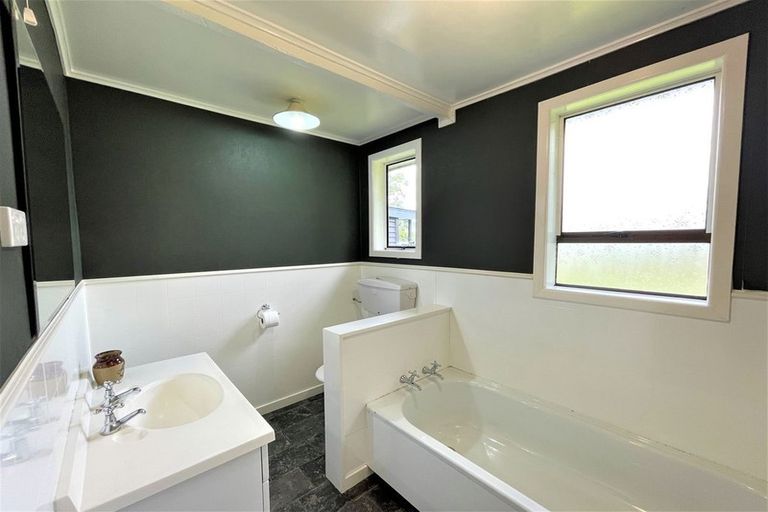 Photo of property in 2132 Tahakopa Valley Road, Tahakopa Valley, Owaka, 9586