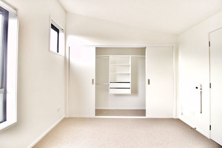 Photo of property in 26 Kotuitui Street, Manukau, Auckland, 2104