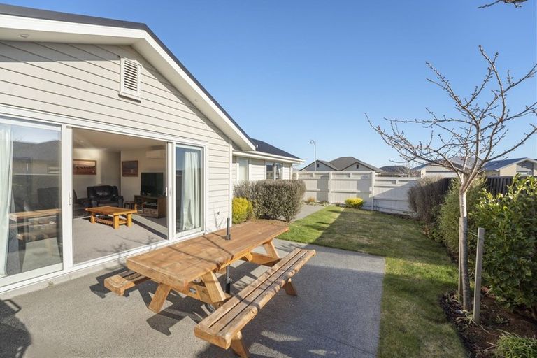 Photo of property in 40 Sutherland Drive, Kaiapoi, 7630