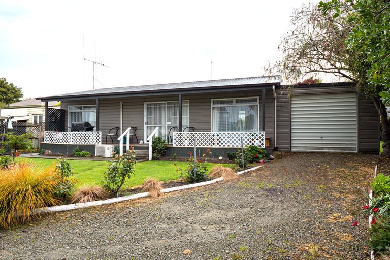 Photo of property in 12-12a Campbell Street, Maori Hill, Timaru, 7910