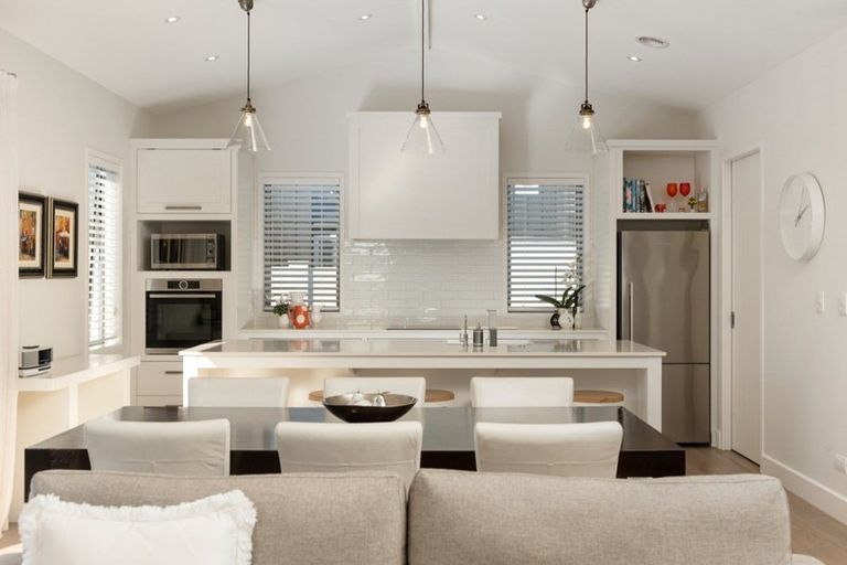 Photo of property in 1 Astelia Lane, Papamoa Beach, Papamoa, 3118