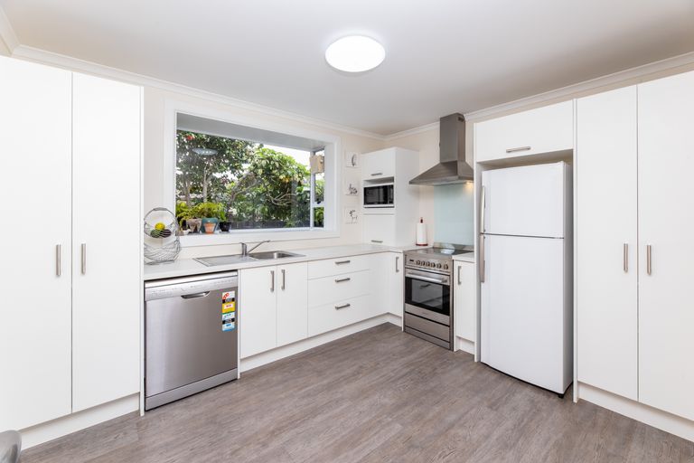 Photo of property in 234 Keyes Road, New Brighton, Christchurch, 8083