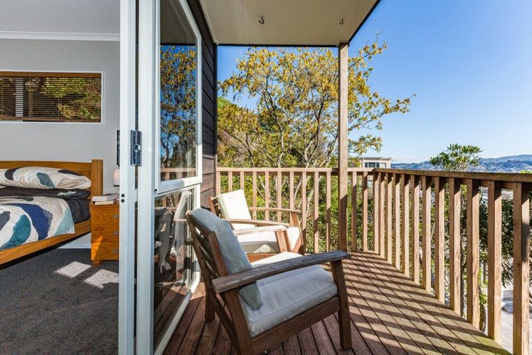 Photo of property in 81 Nevay Road, Miramar, Wellington, 6022