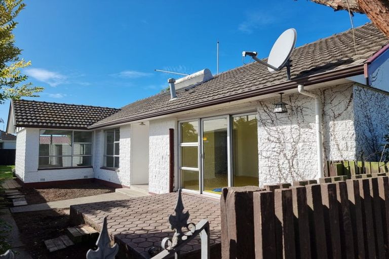 Photo of property in 65 Oakhampton Street, Hornby, Christchurch, 8042