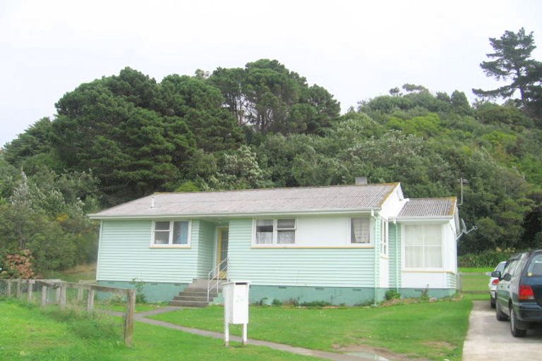 Photo of property in 26 Passive Grove, Ascot Park, Porirua, 5024