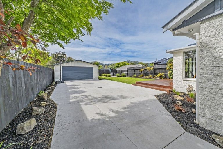 Photo of property in 17 Pahau Place, Cracroft, Christchurch, 8025