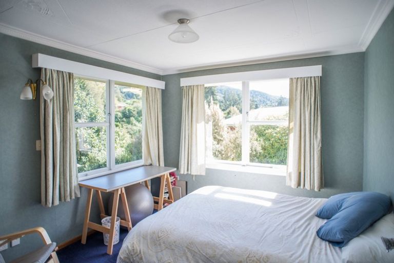 Photo of property in 9 Jason Street, Helensburgh, Dunedin, 9010