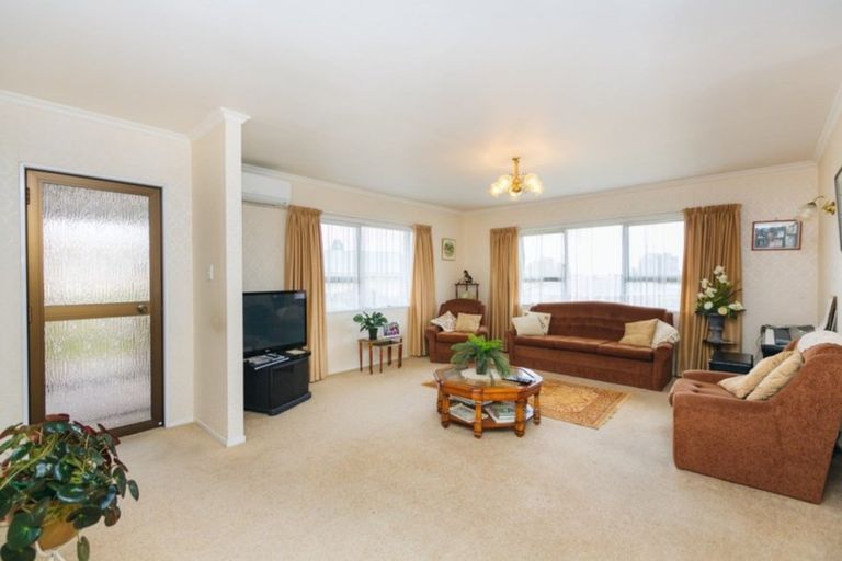 Photo of property in 35d Stafford Street, Waitara, 4320