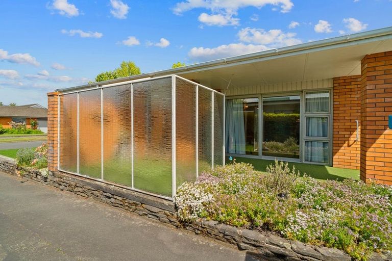 Photo of property in 1/17 Tudor Avenue, Ilam, Christchurch, 8041