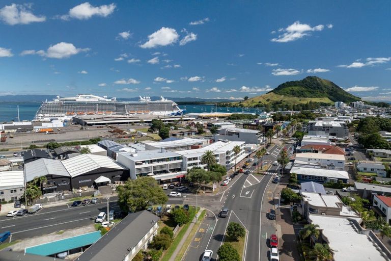 Photo of property in Algarve Apartments, 202/332 Maunganui Road, Mount Maunganui, 3116