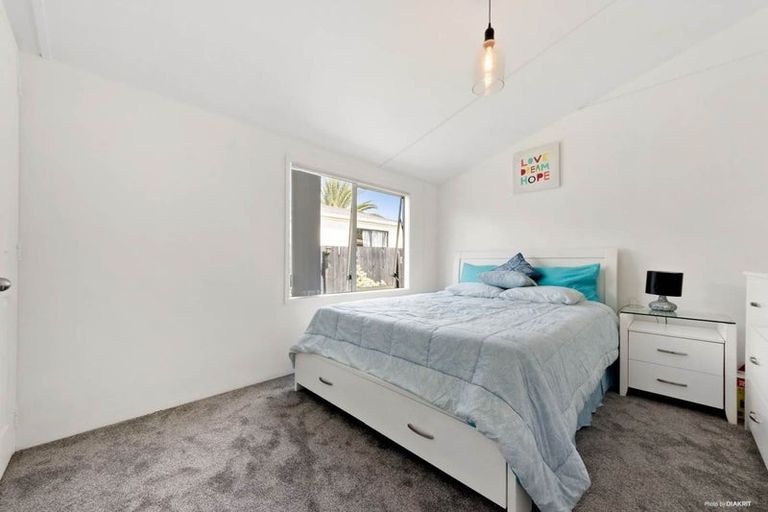 Photo of property in 22 Clover Drive, Henderson, Auckland, 0610