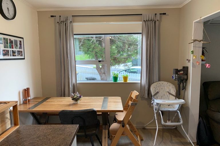 Photo of property in 25 Nassau Avenue, Grenada North, Wellington, 5028