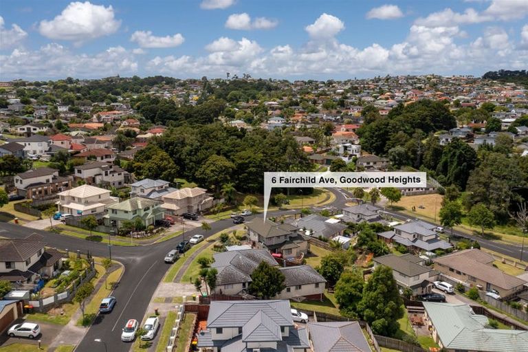 Photo of property in 6 Fairchild Avenue, Goodwood Heights, Auckland, 2105