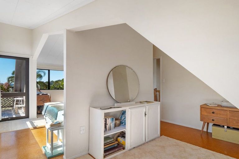 Photo of property in 2/31 Okura River Road, Okura, Albany, 0792