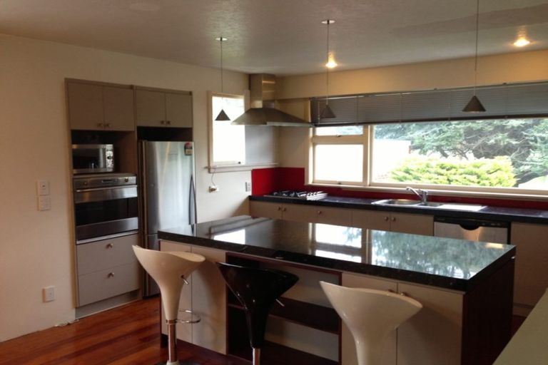 Photo of property in 348 Memorial Avenue, Burnside, Christchurch, 8053