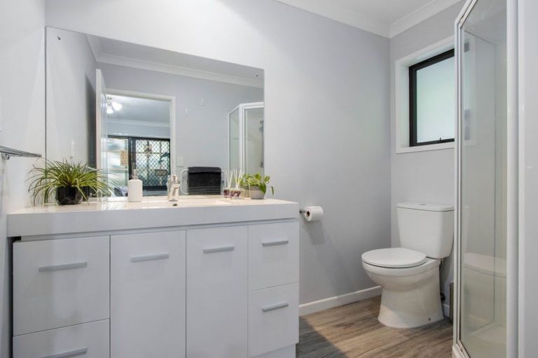 Photo of property in 10 Bransley Grove, Katikati, 3129