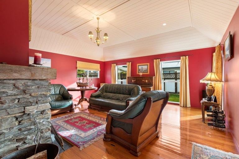 Photo of property in 17 Kawarau Place, Frankton, Queenstown, 9300