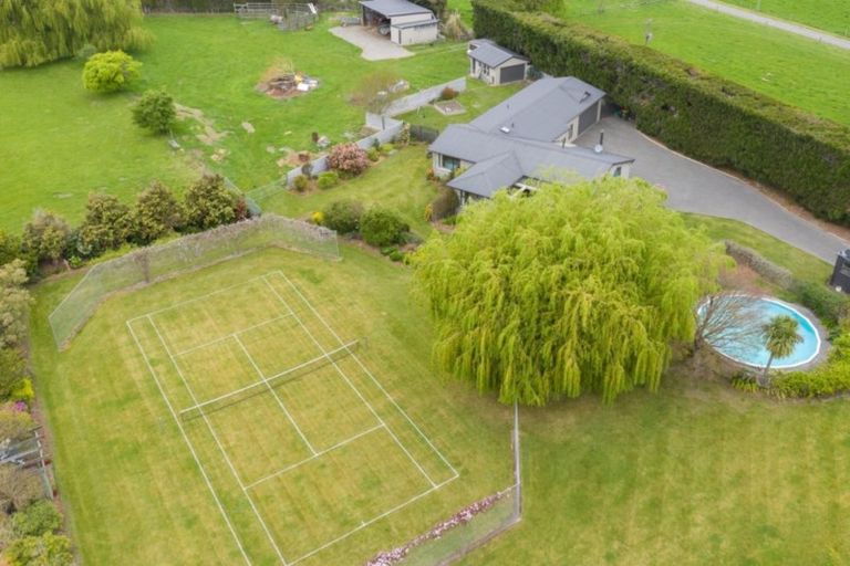 Photo of property in 126 Johnstone Street, Tinwald, Ashburton, 7774