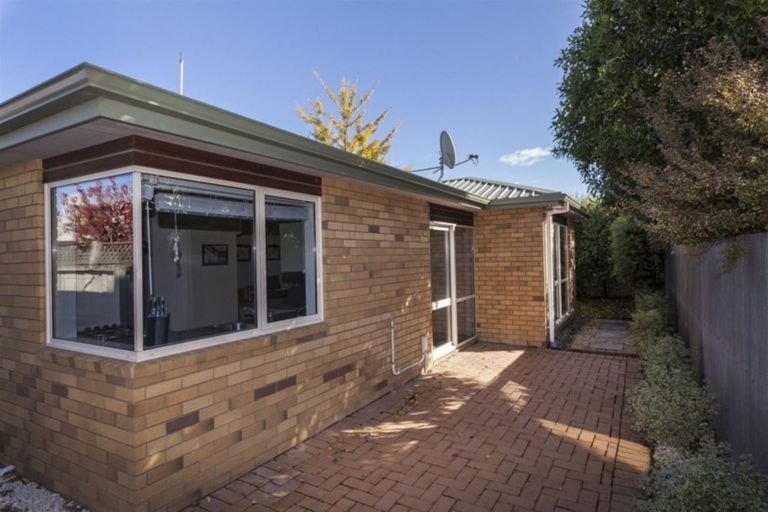Photo of property in 1/8 Hare Street, Ilam, Christchurch, 8041
