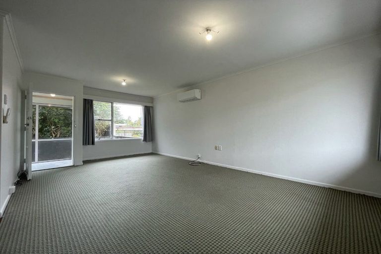 Photo of property in 26 West Coast Road, Glen Eden, Auckland, 0602