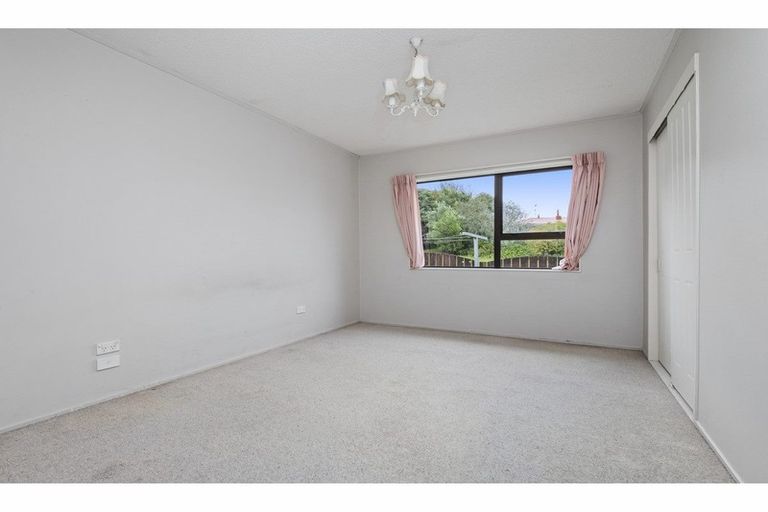 Photo of property in 9a Civic Place, Waiuku, 2123