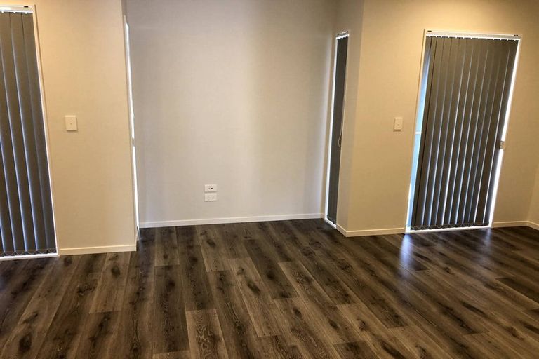 Photo of property in 6 Riroriro Close, Papakura, 2110