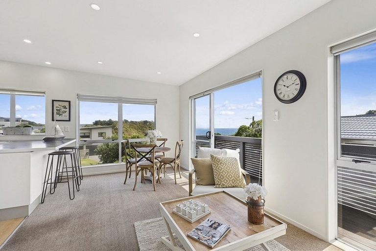 Photo of property in 1/18 Lambley Road, Titahi Bay, Porirua, 5022