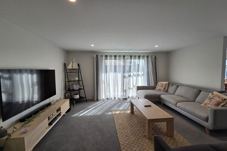 Photo of property in 411a Bower Avenue, Parklands, Christchurch, 8083