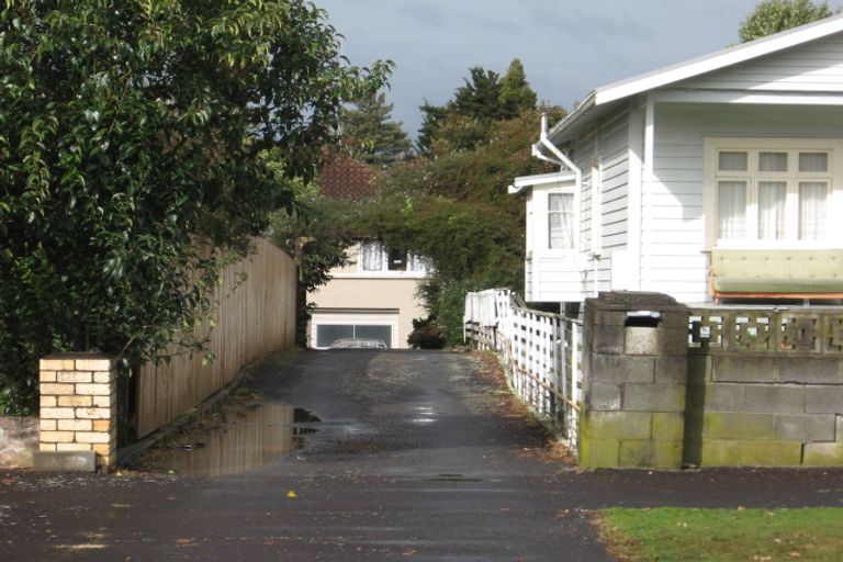 Photo of property in 12 Te Aroha Street, Hamilton East, Hamilton, 3216