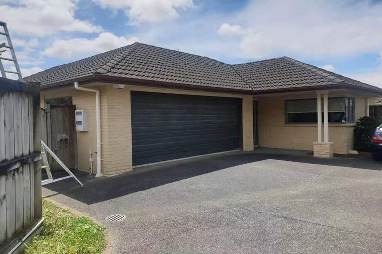 Photo of property in 14 Clavoy Place, East Tamaki, Auckland, 2016