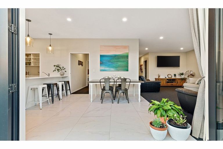 Photo of property in 12 Dow Square, Wigram, Christchurch, 8025