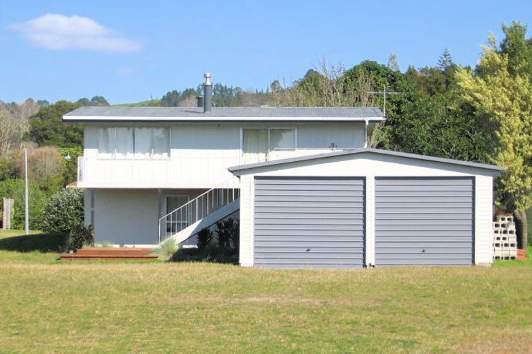 Photo of property in 62 Captain Cook Road, Cooks Beach, Whitianga, 3591
