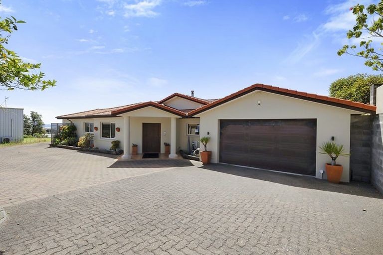 Photo of property in 22b Findlay Street, Moturoa, New Plymouth, 4310