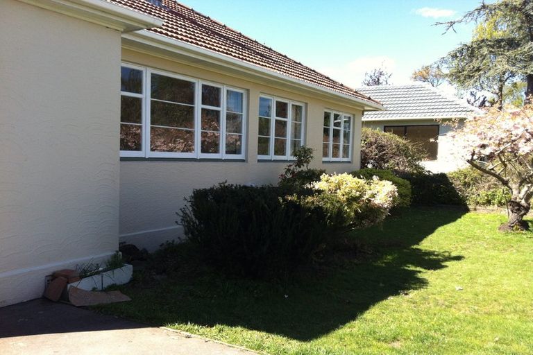 Photo of property in 16 Centennial Avenue, Riccarton, Christchurch, 8041