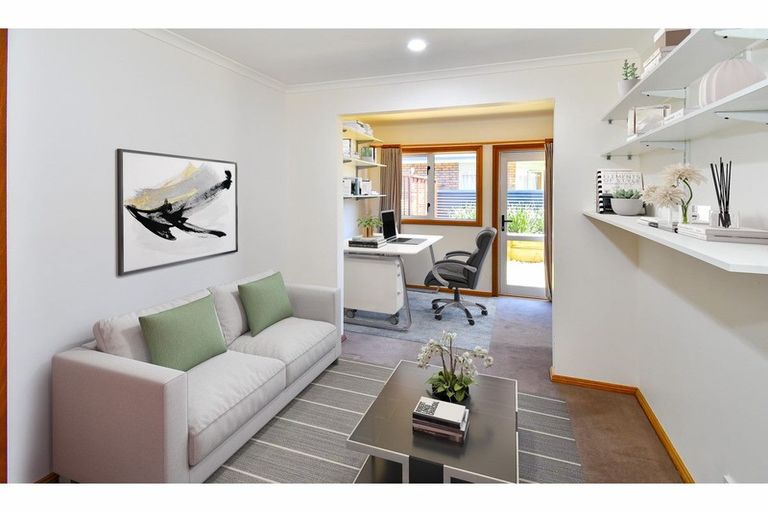 Photo of property in 35a Shortt Avenue, Mangere Bridge, Auckland, 2022