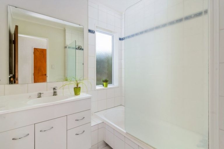 Photo of property in 18 Raniera Place, Springfield, Rotorua, 3015