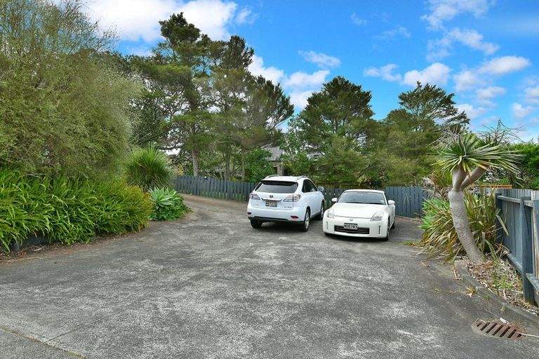 Photo of property in 10 Elliston Crescent, Stanmore Bay, Whangaparaoa, 0932
