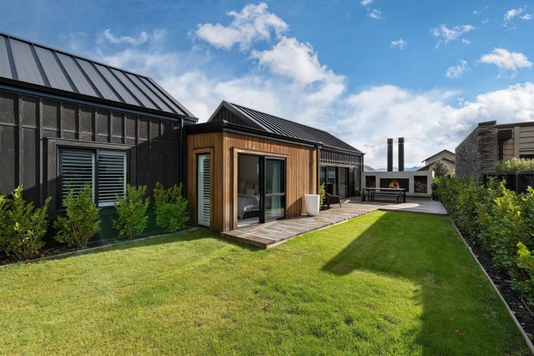 Photo of property in 11 Glenfiddich Road, Jacks Point, Queenstown, 9371