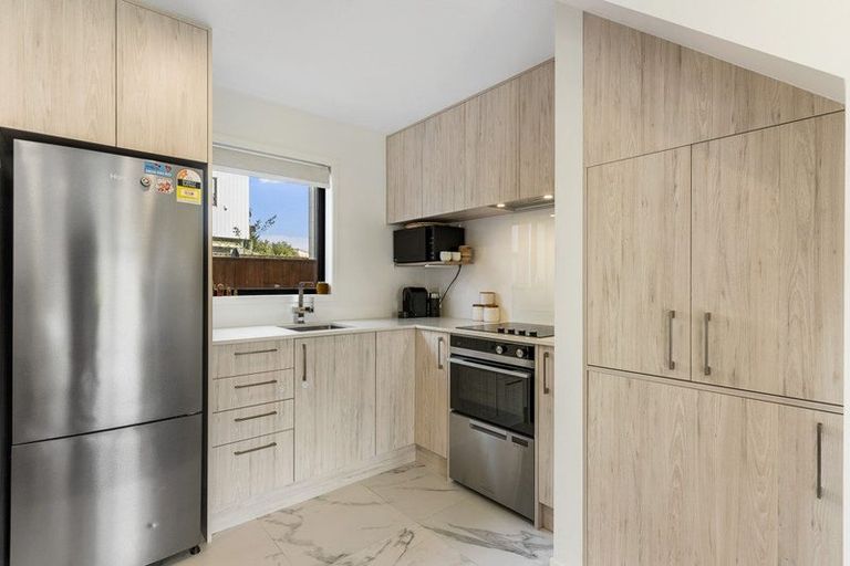 Photo of property in 8/41 Kervil Avenue, Te Atatu Peninsula, Auckland, 0610