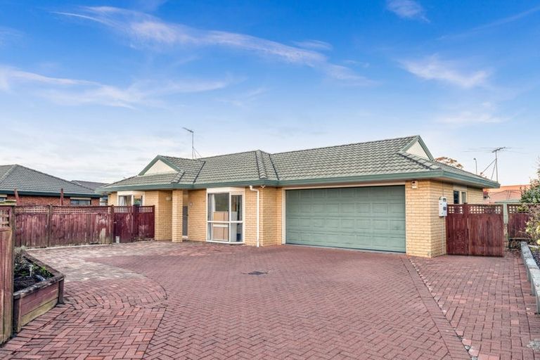 Photo of property in 30 Sheriff Place, Randwick Park, Auckland, 2105