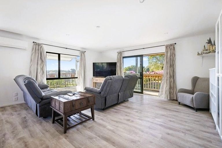 Photo of property in 8a Prospect Terrace, Pukekohe, 2120