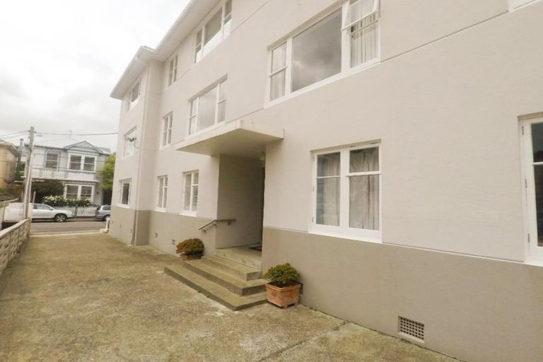 Photo of property in 6/6 Armour Avenue, Mount Victoria, Wellington, 6011