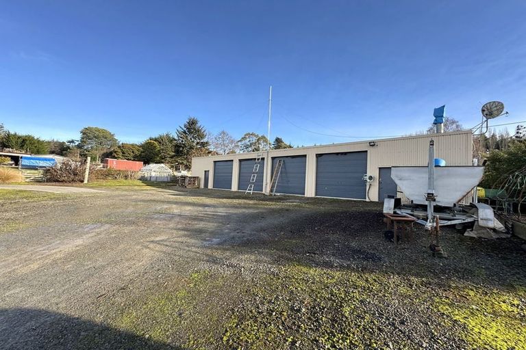 Photo of property in 17 Side Street, Clinton, 9534