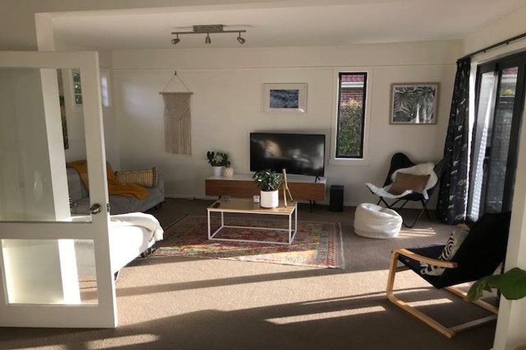 Photo of property in 239 Weston Road, St Albans, Christchurch, 8052