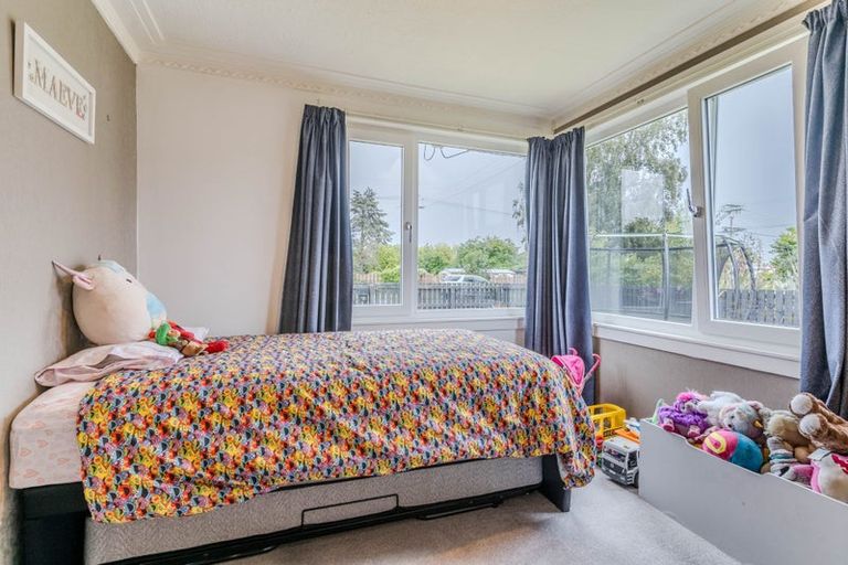 Photo of property in 37 Dryden Street, Milton, 9220