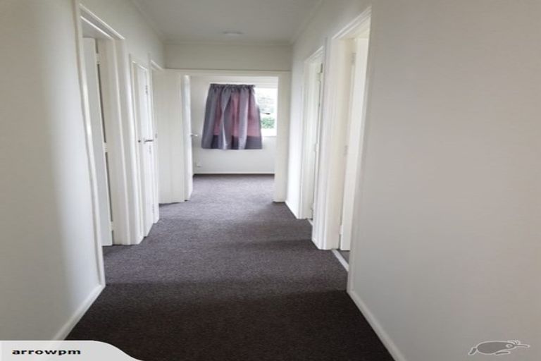 Photo of property in 18 Normandy Place, Henderson, Auckland, 0610